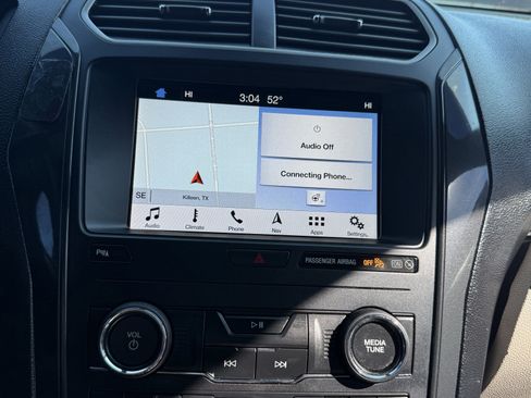 Used 2019 Ford Explorer XLT w/ Equipment Group 202A image 30