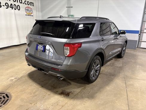 Certified 2022 Ford Explorer XLT w/ Equipment Group 202A image 6