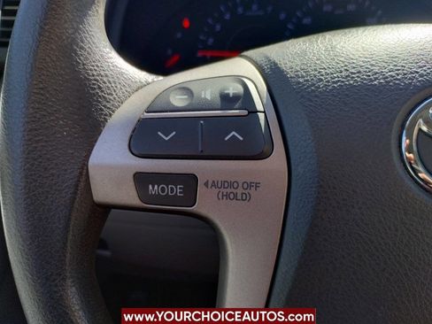 Used 2010 Toyota Camry LE image 24