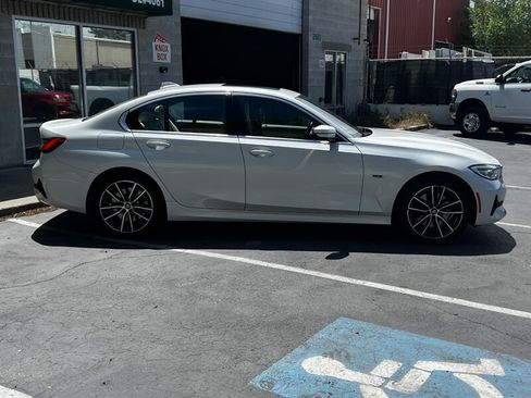 Used 2022 BMW 330e xDrive w/ Driving Assistance Package AWD/4WD image 8