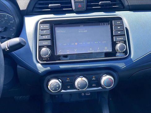 Used 2025 Nissan Versa SV FWD image 6
