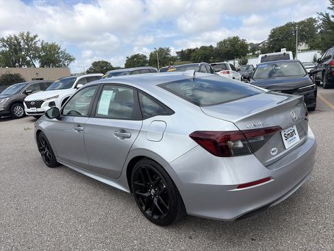 Certified 2025 Honda Civic Sport image 9