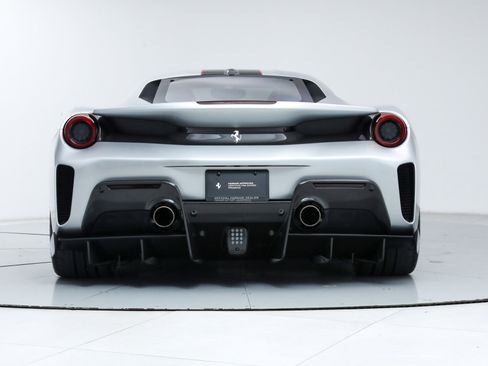 Certified 2019 Ferrari 488 Pista Coupe image 8