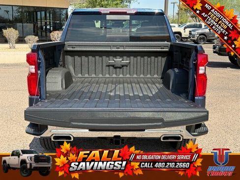 Used 2023 Chevrolet Silverado 1500 LTZ w/ LTZ Convenience Package II AWD/4WD image 9