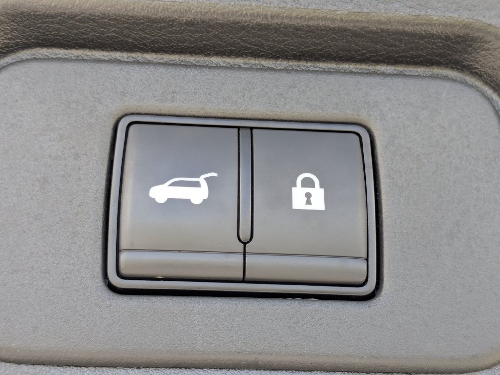 Used 2024 Nissan Rogue SV FWD image 13