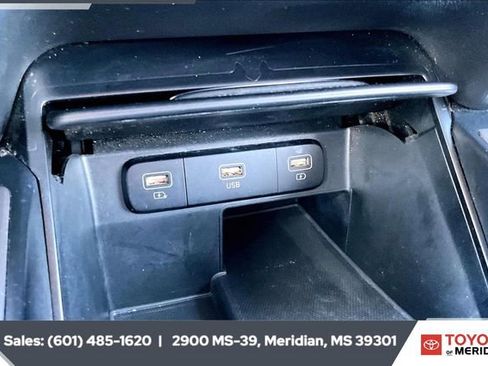 Used 2021 Kia Sorento S image 24