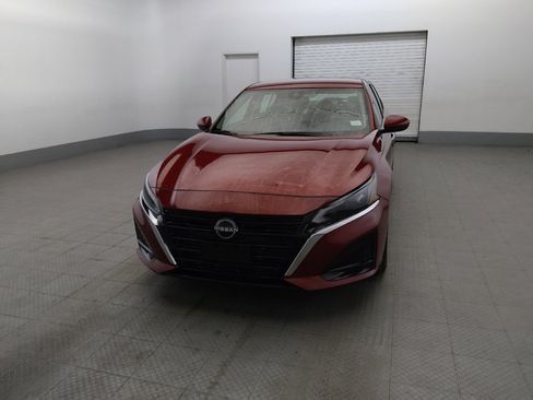 Used 2023 Nissan Altima 2.5 SV AWD/4WD image 15