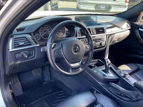 Used 2018 BMW 330i Sedan RWD image 13