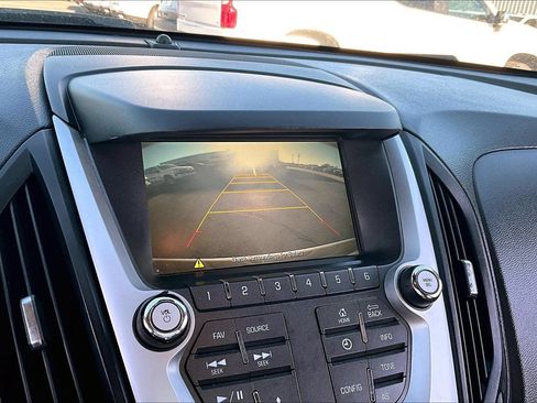 Used 2017 Chevrolet Equinox LS FWD image 22
