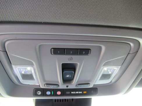 Used 2025 Chevrolet Silverado 1500 LT Trail Boss w/ Convenience Package II image 28