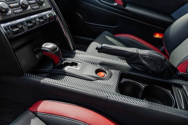 Used 2015 Nissan GT-R Black Edition AWD/4WD image 28