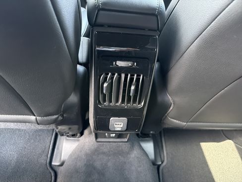 Certified 2025 Jeep Compass Limited AWD/4WD image 11