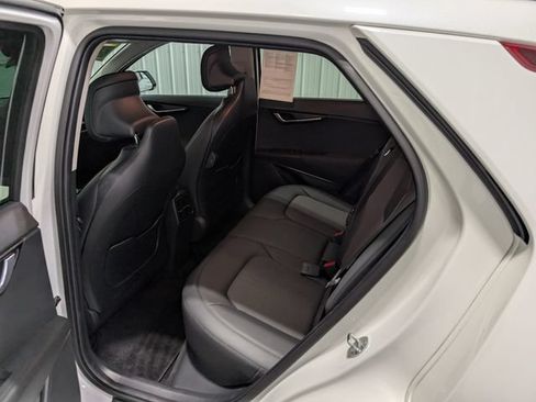 Used 2024 Kia Niro Wind FWD image 9