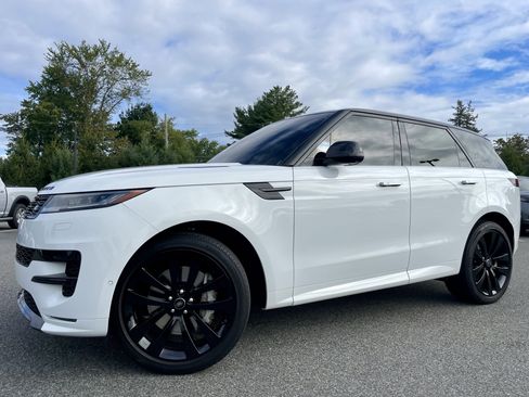 Certified 2025 Land Rover Range Rover Sport Dynamic SE image 36