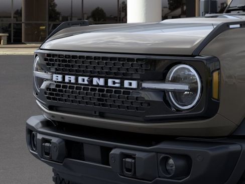 New 2026 Ford Bronco Badlands AWD/4WD image 19