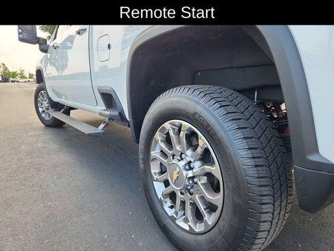 Used 2024 Chevrolet Silverado 3500 LTZ w/ LTZ Plus Package AWD/4WD image 18