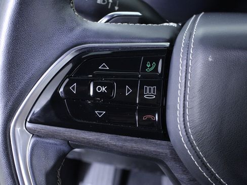 Used 2022 Jeep Grand Cherokee L Overland image 26