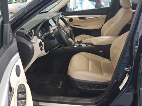Used 2019 INFINITI QX50 Luxe w/ Cargo Package FWD image 9