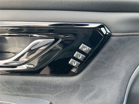 New 2025 Subaru Forester Touring image 30