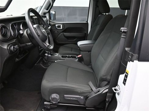 Used 2022 Jeep Wrangler Sport S image 17