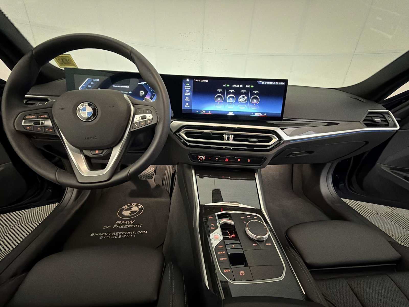 Used 2024 BMW 330i xDrive Sedan w/ Convenience Package AWD/4WD image 17