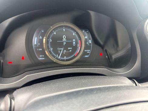 Used 2017 Lexus IS 350 F Sport RWD image 11