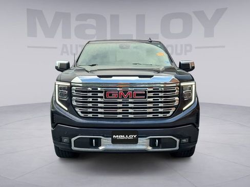 Certified 2023 GMC Sierra 1500 Denali w/ Denali Reserve Package AWD/4WD image 8