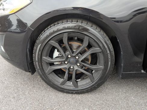 Certified 2019 Ford Fusion SE w/ Equipment Group 151A image 28