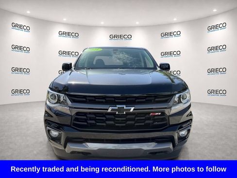 Used 2021 Chevrolet Colorado Z71 AWD/4WD image 2