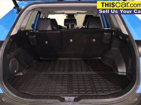 Used 2019 Toyota RAV4 XLE Premium FWD image 31