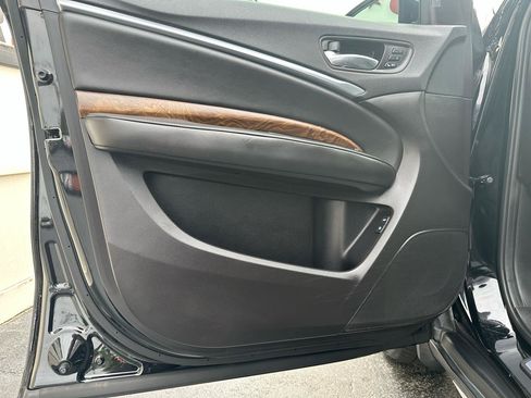 Used 2017 Acura MDX SH-AWD w/ Advance Package image 24