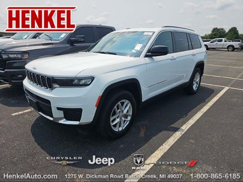 Used 2024 Jeep Grand Cherokee L Laredo w/ Trailer Tow Package AWD/4WD image 1