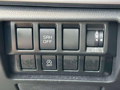 Used 2023 Subaru Forester Premium AWD/4WD image 19