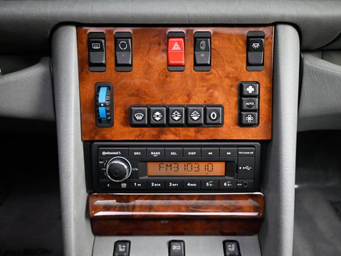 Used 1991 Mercedes-Benz 560 SEL image 74