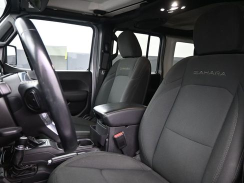 Used 2021 Jeep Wrangler Unlimited Sahara image 12