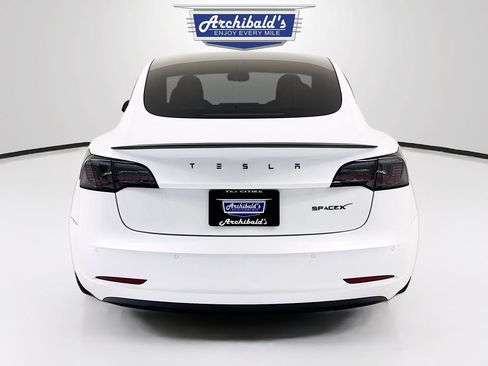 Used 2021 Tesla Model 3 Standard Range Plus RWD image 6