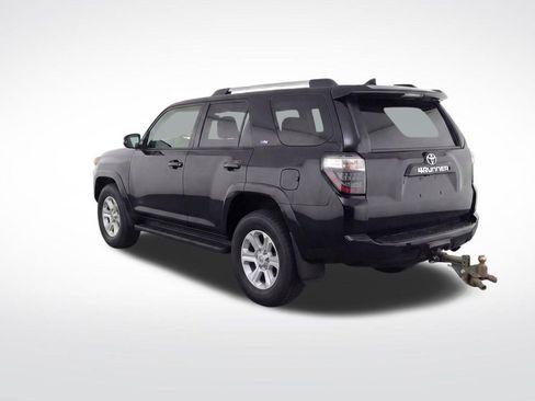 Used 2020 Toyota 4Runner SR5 Premium w/ Moonroof Package image 4