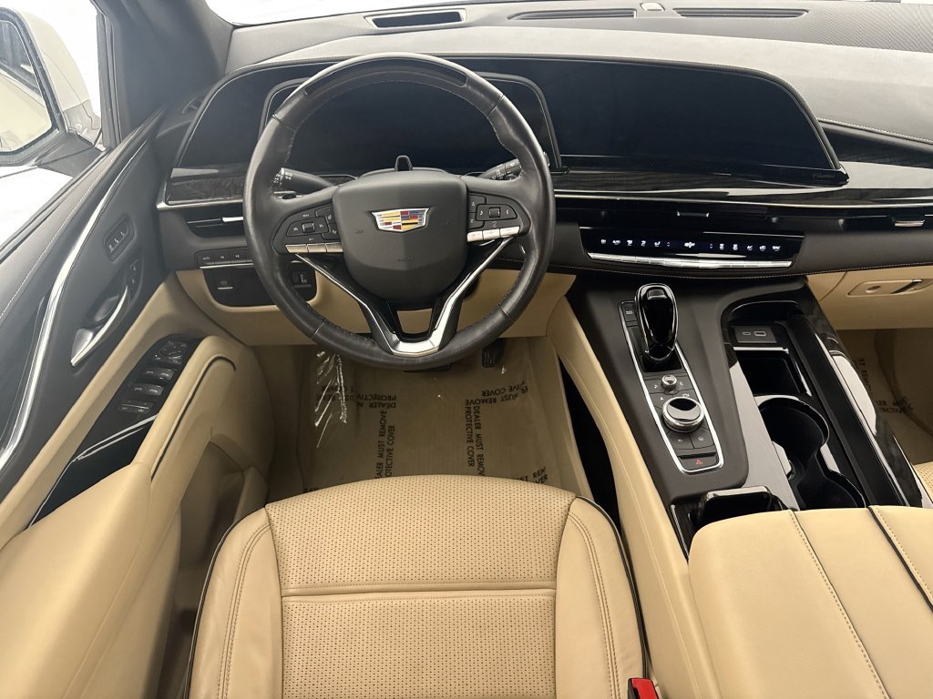 Used 2024 Cadillac Escalade ESV Premium Luxury AWD/4WD image 22