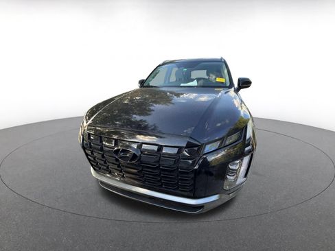 Used 2024 Hyundai Palisade SEL FWD image 3