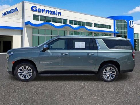 Used 2023 Chevrolet Suburban Premier AWD/4WD image 8