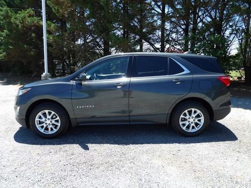 Used 2020 Chevrolet Equinox LT AWD/4WD image 2