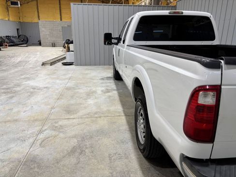 Used 2015 Ford F250 XL w/ Power Equipment Group image 9