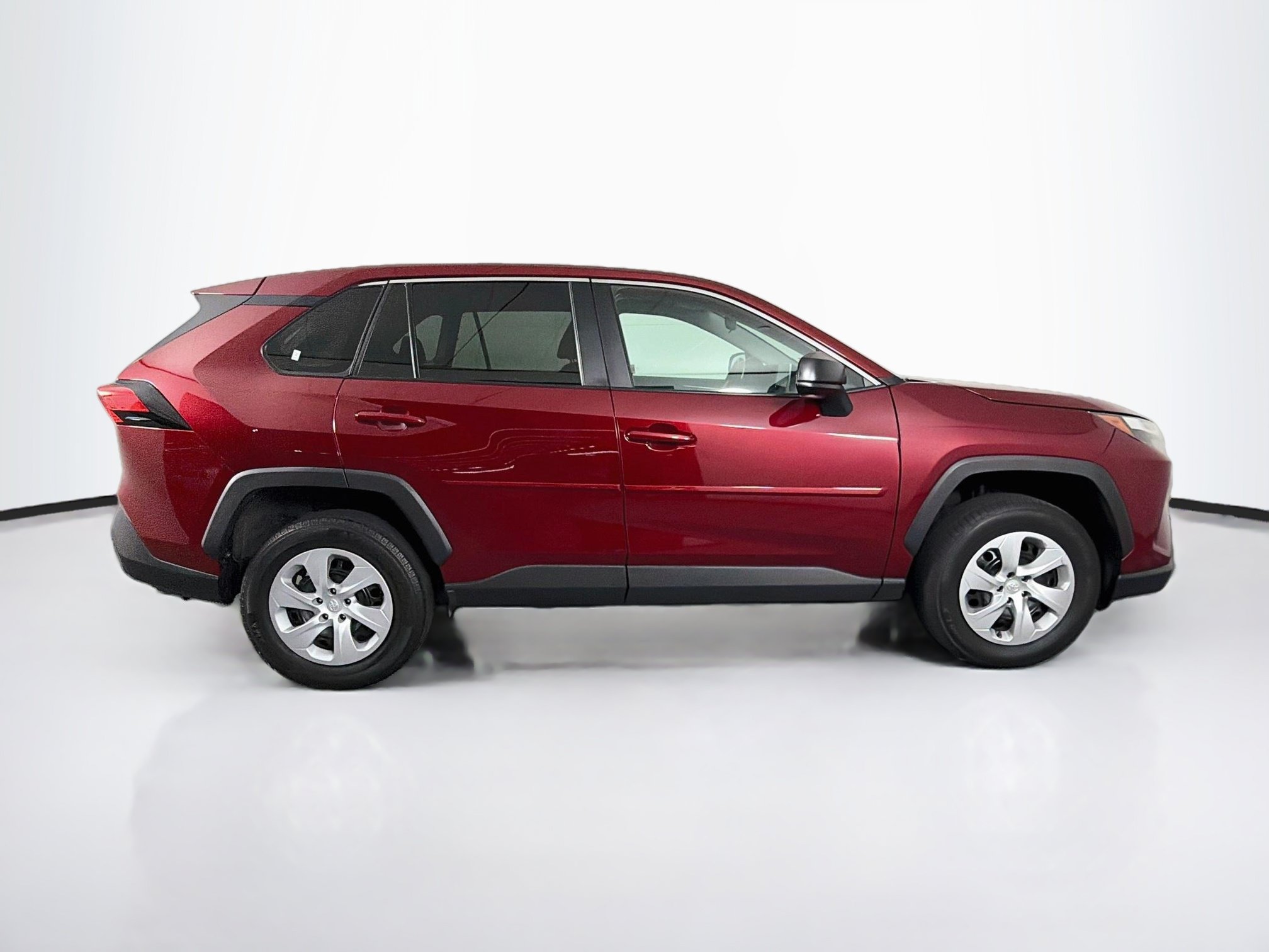 Used 2023 Toyota RAV4 LE AWD/4WD image 10