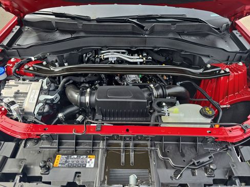 Used 2025 Ford Explorer ST w/ Sun And Sound Package image 33