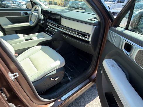 Used 2024 Hyundai Santa Fe Calligraphy image 20