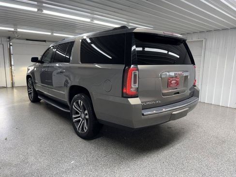 Used 2019 GMC Yukon XL Denali w/ Open Road Package AWD/4WD image 4