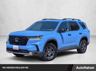 Used 2025 Honda Pilot TrailSport video 1