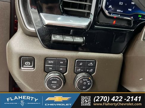 Used 2025 Chevrolet Silverado 3500 LTZ w/ LTZ Premium Package AWD/4WD image 25