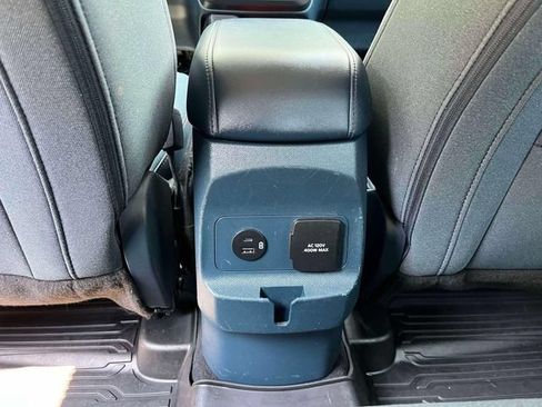 Used 2022 Ford Maverick XLT w/ XLT Luxury Package FWD image 16