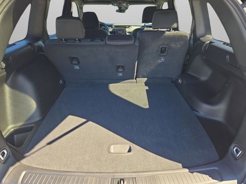 New 2025 Jeep Grand Cherokee Laredo image 12